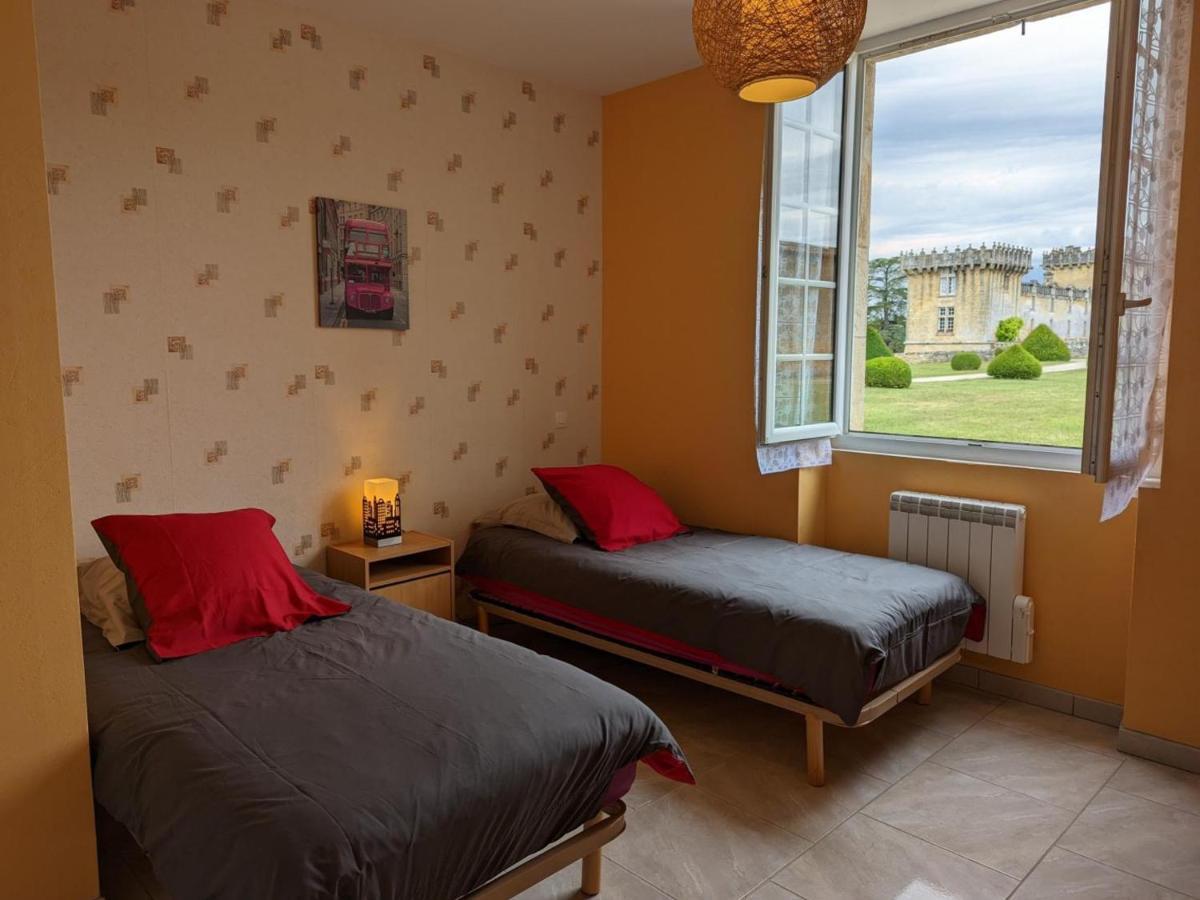 Gite Charmant Au Coeur D'Un Chateau Historique Avec Parc, Proche De Cognac, Ideal Famille Et Nature - Fr-1-653-167 Cherves-de-Cognac Kültér fotó